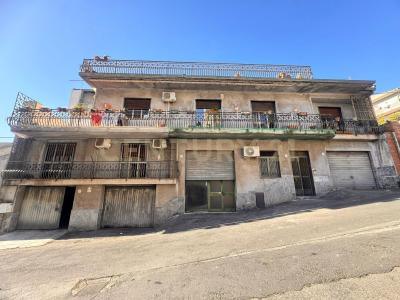 Belpasso, Sicilia 95032, Italie