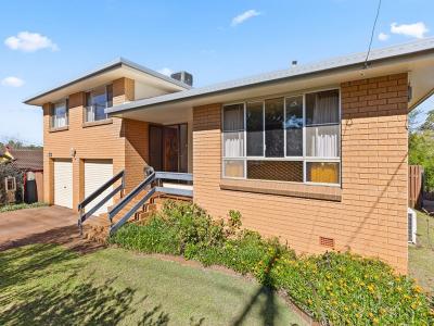 38 Sardon Street, Centenary Heights, QLD 4350, Australia