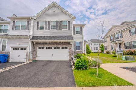 -7 Jasmine Drive, Monroe, New Jersey 08831, USA