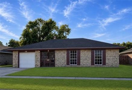 2416 W PEARL Drive, Marrero, Louisiana 70072, Estados Unidos