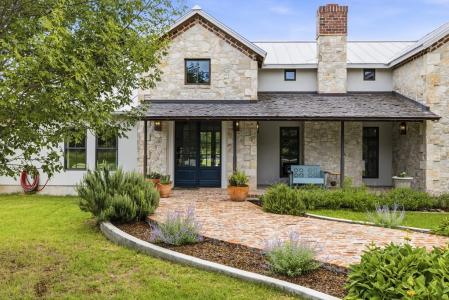 146 Metzger Rd, Fredericksburg, Texas 78624, USA