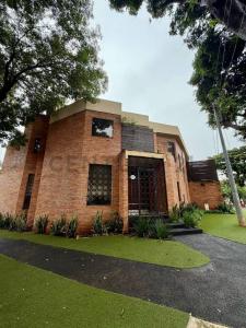 25°18'28.7'S 57°33'39.4'W , Recoleta, Asunción 00001, Le Paraguay