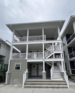 326 E Glenwood Avenue , Unit 4, Wildwood, New Jersey 08260, USA