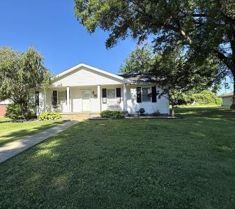 830 S Combs St, Dugger, Indiana 47848, Estados Unidos