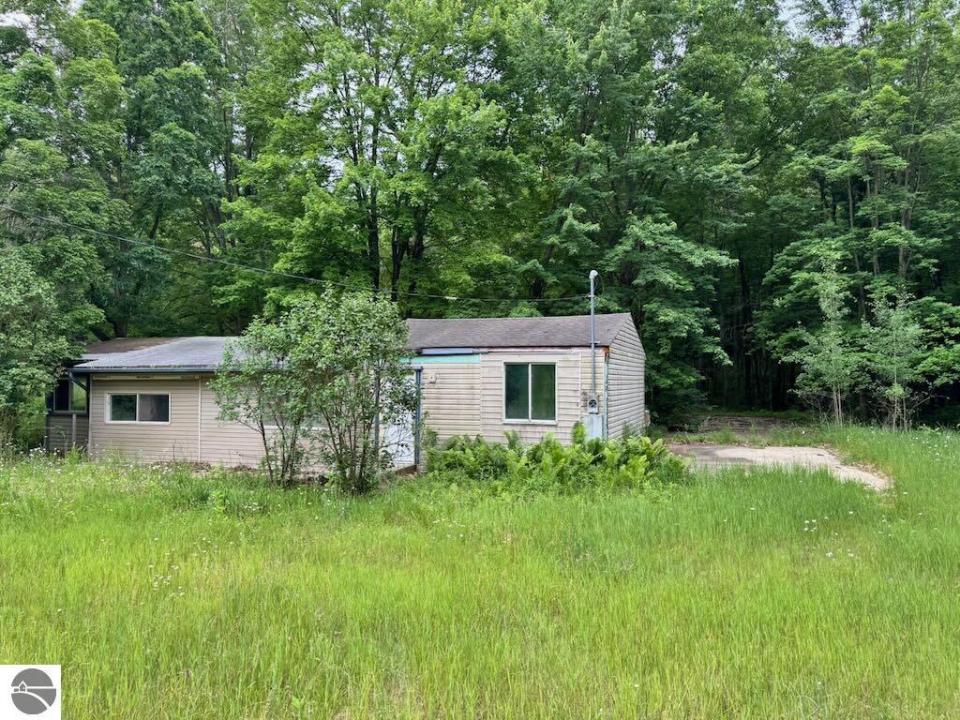 4303 W Adams Road, Lac, Michigan 48632, États-Unis