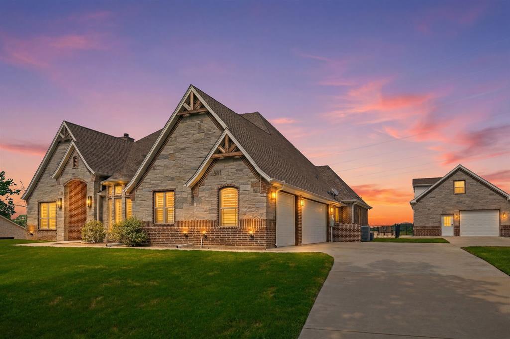 318 Arapahoe Ridge, Weatherford, Texas 76087, USA