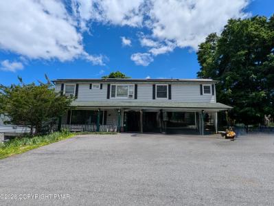 926 Route 390, Cresco, Pennsylvania 18326, USA