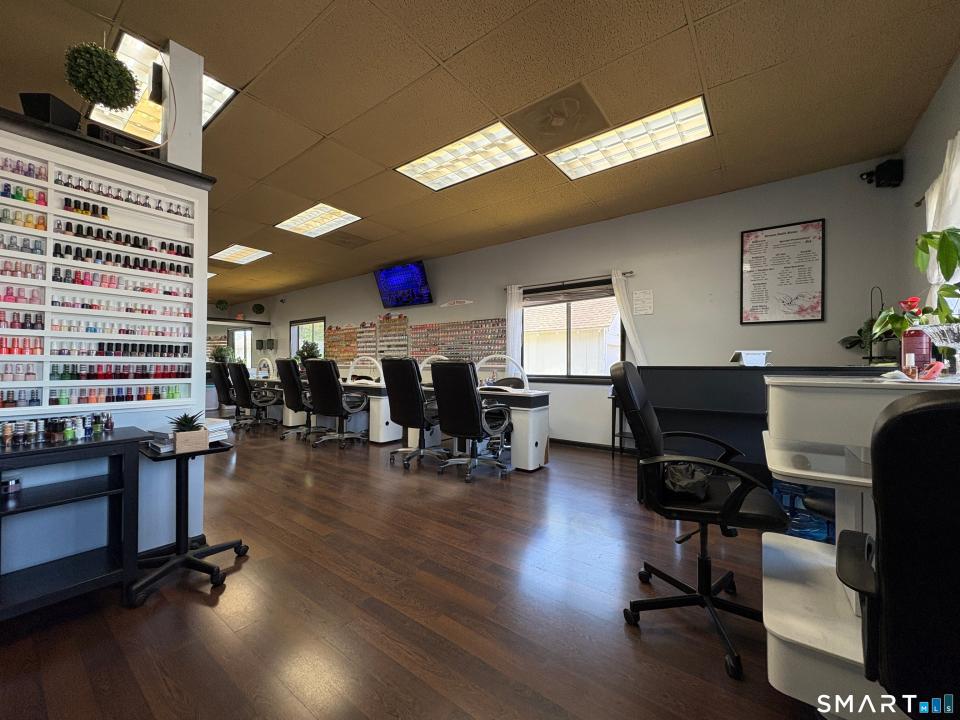 127 Middletown Avenue, North Haven, Connecticut 06473, États-Unis
