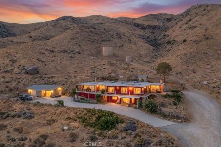 8929 Central Road, Apple Valley, California 92308, USA