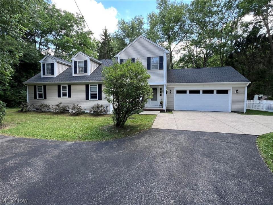 75 Olive Street, Chagrin Falls, Ohio 44022, Stati Uniti