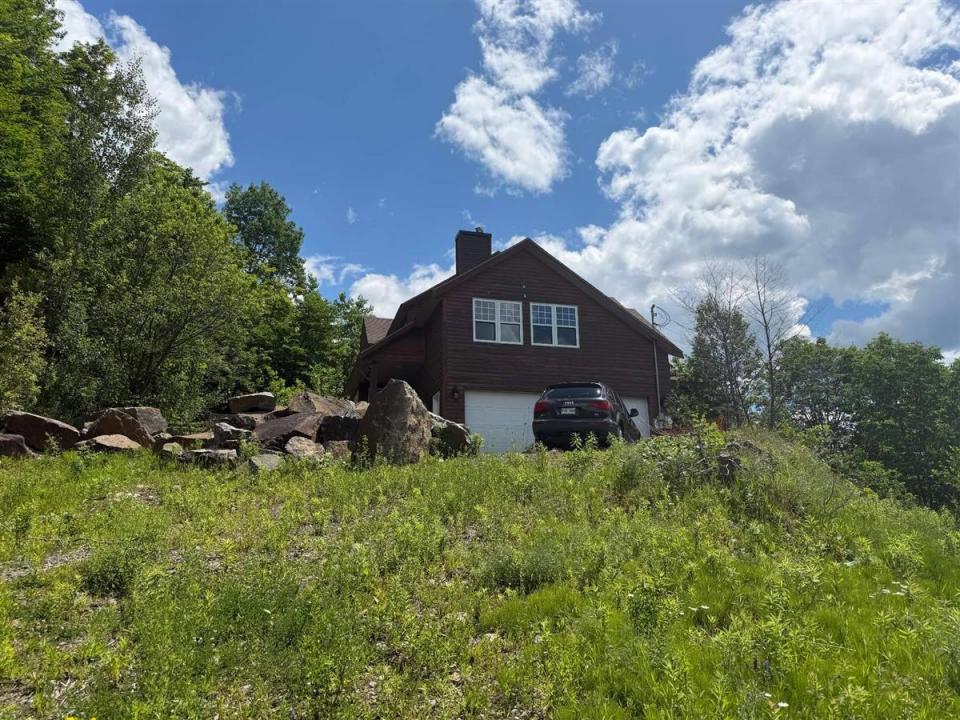 1403 Rue du Faubourg, Sainte-Adèle, Quebec J8B 2K8, Kanada