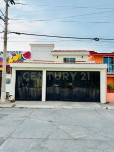 MANOLO MARTINEZ 102,, Mazatlán, Sinaloa 82120, Mexico