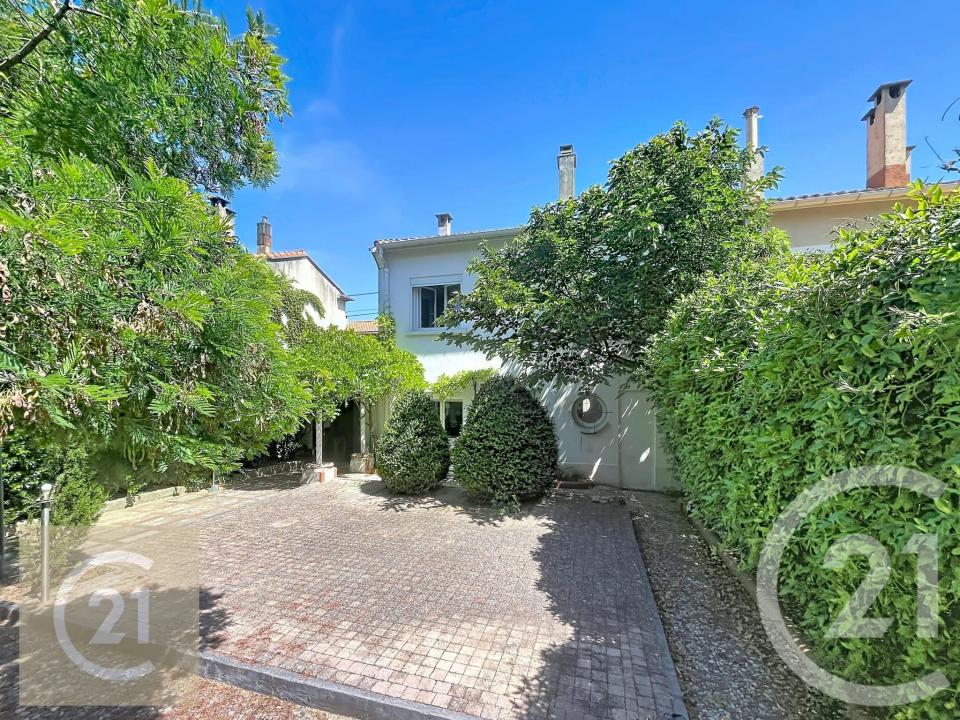 Beziers, Languedoc-Roussillon 34500, France