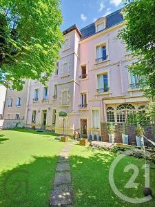 Chatel Guyon, Auvergne 63140, France