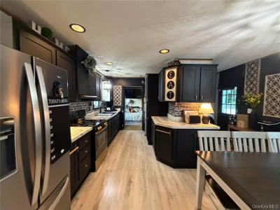 128 Winding Wood Road, Hopewell Junction, New York 12533, USA