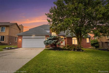 30785 Mystic Forest Drive, Farmington Hills, Michigan 48331, États-Unis