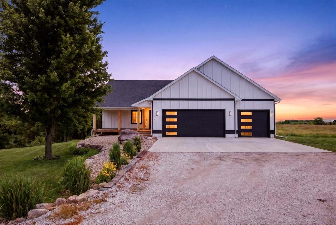 32411 560th Avenue, Huxley, Iowa 50124