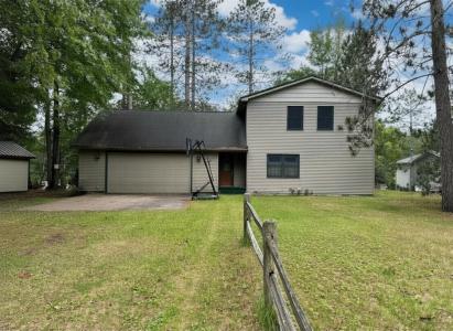 4867 E Shore, Alger, Michigan 48610, USA