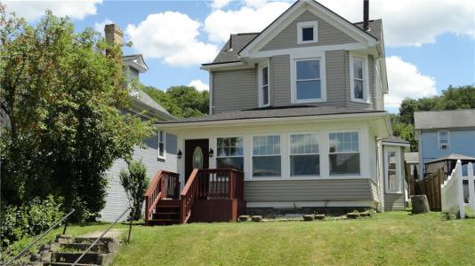 556 Louisiana Ave, Chester, West Virginia 26034, USA