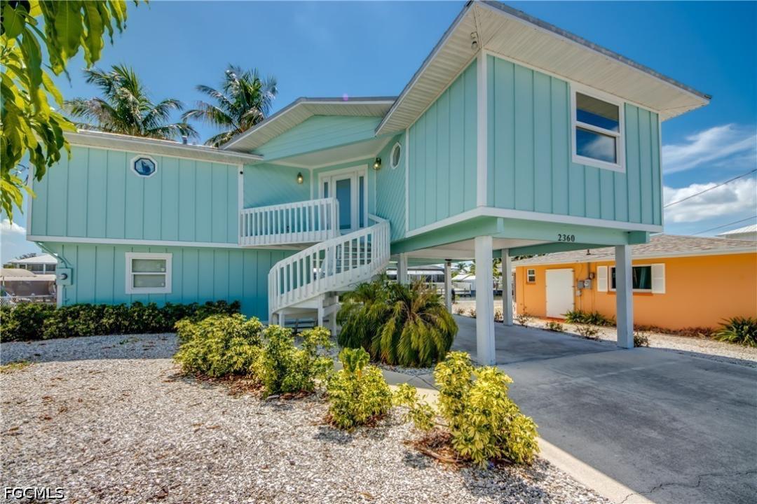2360 Oleander Street, St James City, Floride 33956, États-Unis