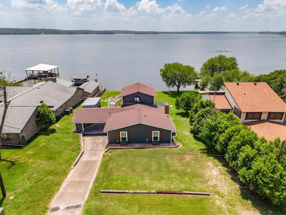 162 Dogwood Lane, Trinity, Texas 75862, USA
