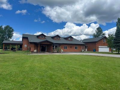 403 N Roscommon Road, Roscommon, Michigan 48653, USA