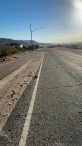 2 Baseline Ave, 29 Palms, Californie 92277, États-Unis