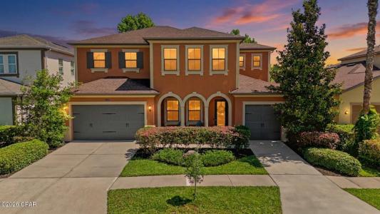 14317 Avon Farms Drive, Tampa, Florida 33618, USA