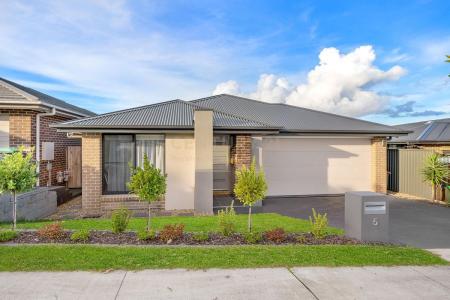 5 Genner Street, Oran Park, NSW 2570, Australia