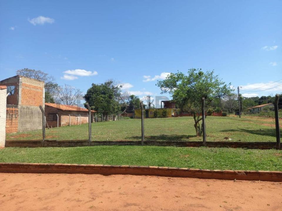 Calle Sin Nombre c/ Padre Mario Camburrí. Bo. Caacupemi. Areguá , Areguá, Central 00001, Le Paraguay