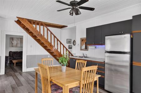 143-145  Rue St-Louis, Amherst, Quebec J0T 2L0, Kanada