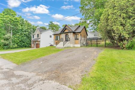 1620 Rue Montclair, Deux-Montagnes, Québec J7R 1V3, Canada