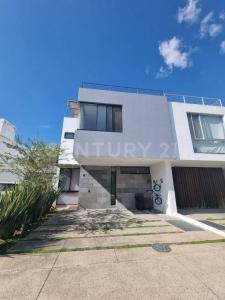av alameda punto sur 6187 coto 2 casa 8,, Tlajomulco De Zúñiga, Jalisco 45645, Mexique