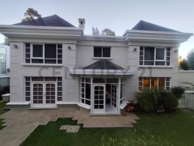 Urbanización San Alberto, N° 5, manzana “D” , Bella Vista, La Paz 00001, Боливия