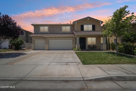 37531 Rockie Lane, Palmdale, California 93552, USA