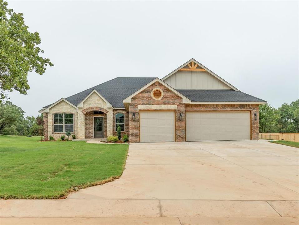 8061 Sacred Forest Road, Arcadia, Oklahoma 73007, USA