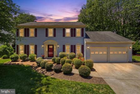 13607 White Barn Lane, Herndon, Virginie 20171, États-Unis