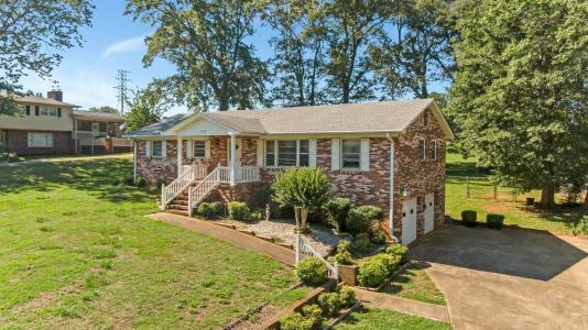 210 Rosecrest Road, Spartanburg, South Carolina 29303, USA