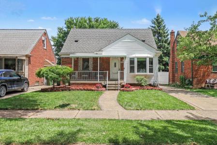 9885 Hubert Avenue, Allen Park, Michigan 48101, USA
