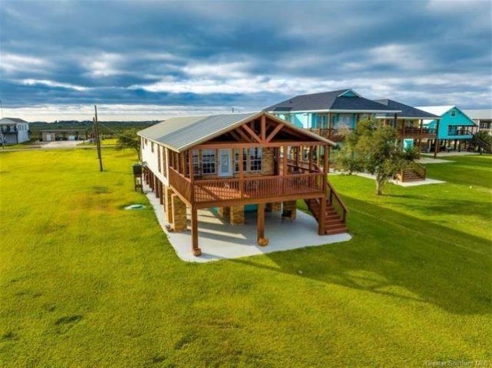 515 Lake Breeze Road, Hackberry, Louisiana 70645, USA
