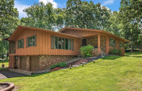 24360 33rd Avenue, Saint Augusta, Minnesota 56301, USA