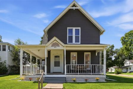 815 5th Avenue, Marion, Iowa 52302, USA