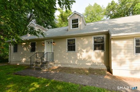 53 Holbrook Road, Seymour, Connecticut 06483, USA