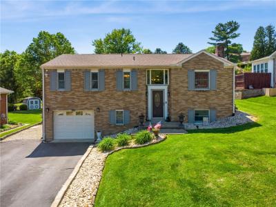 1678 Diane Merle Dr, North Huntingdon, Pennsylvanie 15642, États-Unis