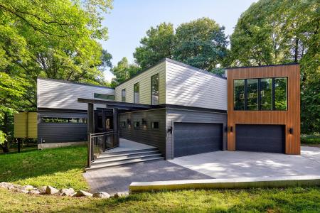 2916 Forest Hills Drive, Ames, Iowa 50014, USA