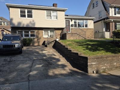 423 Lake St St., Newark City, Nova Jersey 07104-1331, Estados Unidos