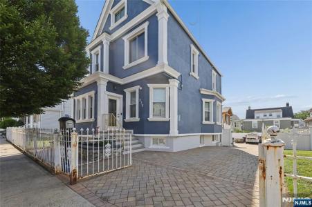 208-212 Brighton Avenue, Kearny, New Jersey 07032, Stati Uniti