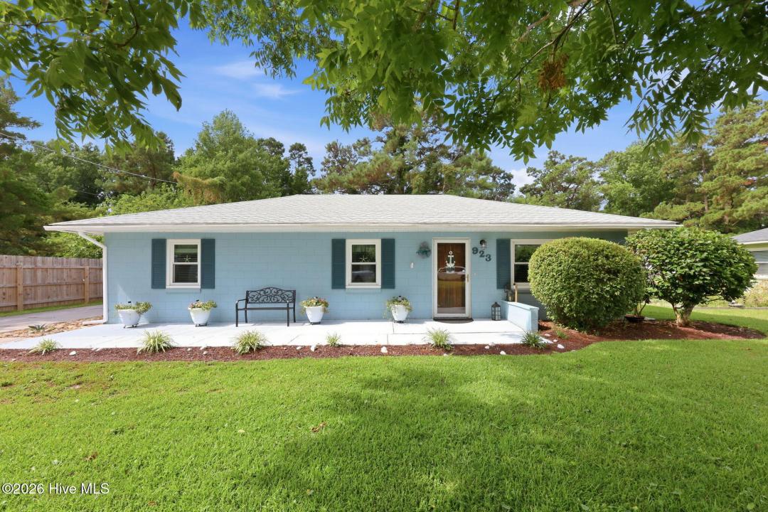 923 N Yaupon Terrace, Morehead City, Caroline Du Nord 28557, États-Unis