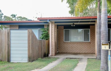 1/12 Petrel Street, Slade Point, QLD 4740, Australia
