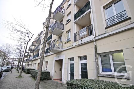 Bussy St Georges, Ilha De França 77600, França